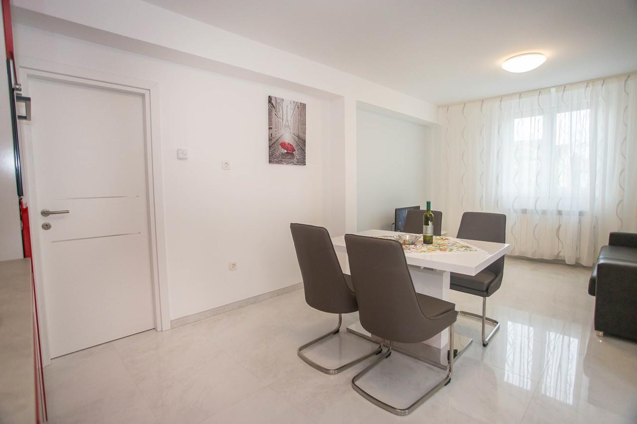 Apartment Aldo II Poreč Exteriör bild